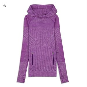 Lululemon workout hooded tshirt with pockets
